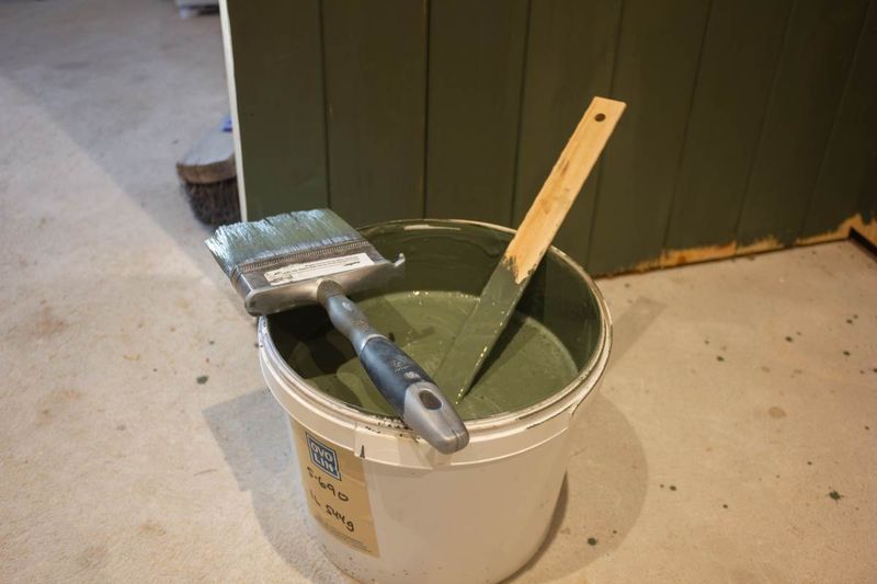 Eggoljetempera laserende maling